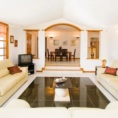 Villa Cristal Los Mojones Puerto Del Carmen Lanzarote *