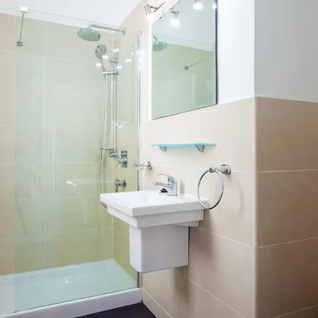 Modern Mojones Casa Penyas Blancas Dos 4 Bedrooms Private Heated Pool Puerto Del Carmen ヴィラ *