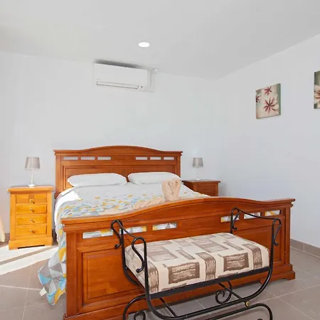 Villa Modern Mojones Casa Penyas Blancas Dos 4 Bedrooms Private Heated Pool Puerto Del Carmen *