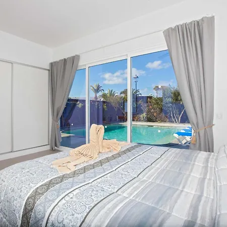 Modern Mojones Casa Penyas Blancas Dos 4 Bedrooms Private Heated Pool Puerto Del Carmen *