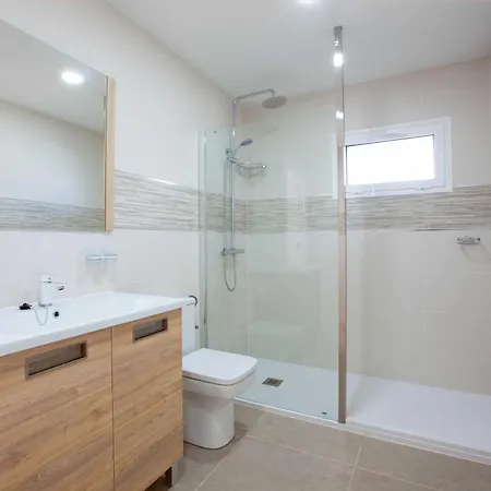 Villa Modern Mojones Casa Penyas Blancas Dos 4 Bedrooms Private Heated Pool Puerto Del Carmen Puerto del Carmen (Lanzarote)