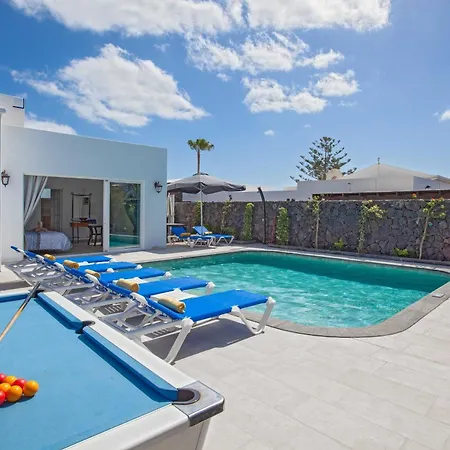 Modern Mojones Casa Penyas Blancas Dos 4 Bedrooms Private Heated Pool Puerto Del Carmen